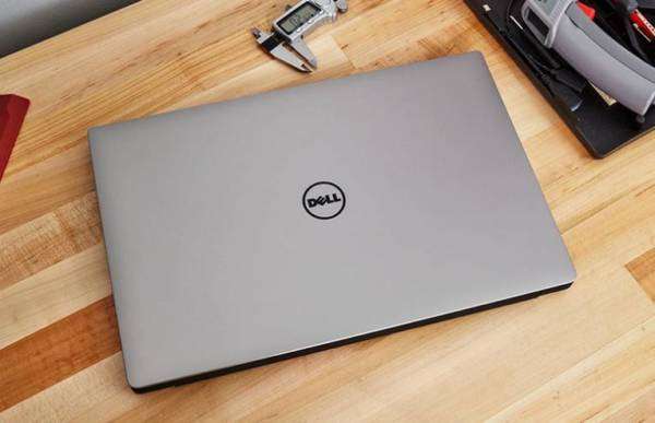 Ноутбук-Dell-XPS-15-06.jpg