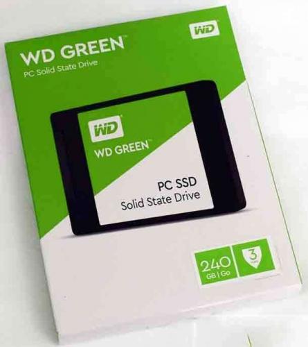 box-of-the-WD-Green-240-GiB.jpg
