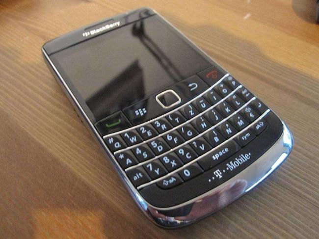 blackberry_9700_bold.jpg