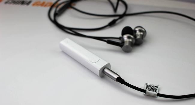 Adapter-dlya-naushnikov-Xiaomi-Mi-Bluetooth-Audio-Receiver.jpg