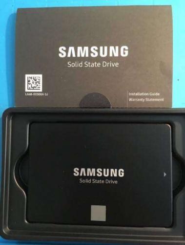 Samsung-860-EVO-250GB-2.5-Inch-SATA-III-Internal-SSD-MZ-76E250B-AM.jpg