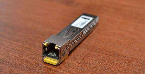 sfp-transceiver-module-07.jpg