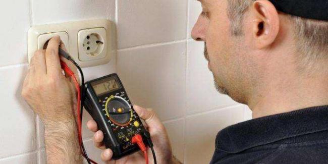 ohmmeter-used-to-test-circuit-680x340.jpg