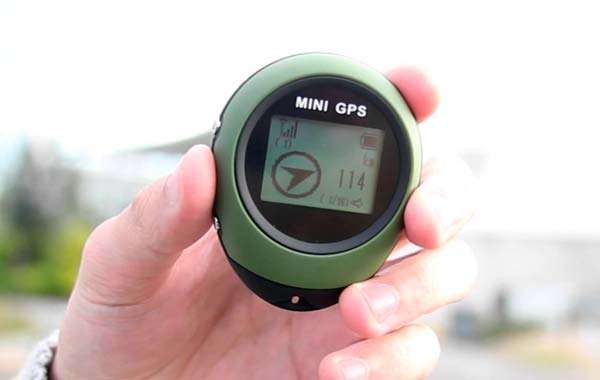 mini-gps-navigator-brelok-2.jpg
