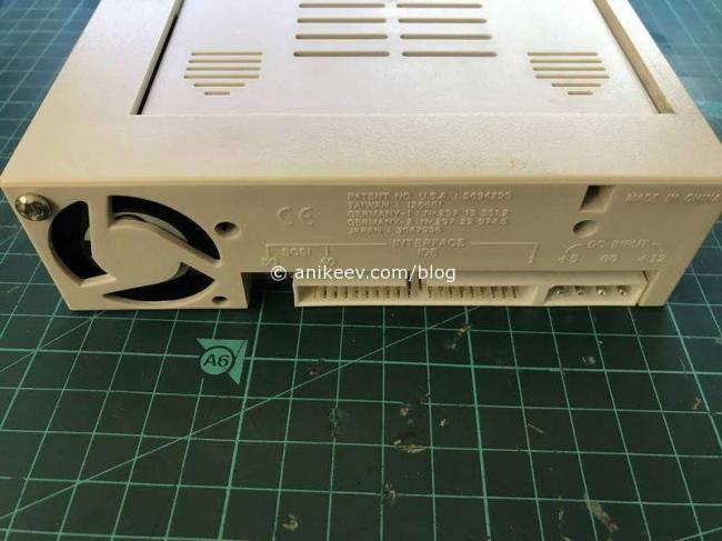 ide-hard-disc-drive-mobile-rack-3.jpg