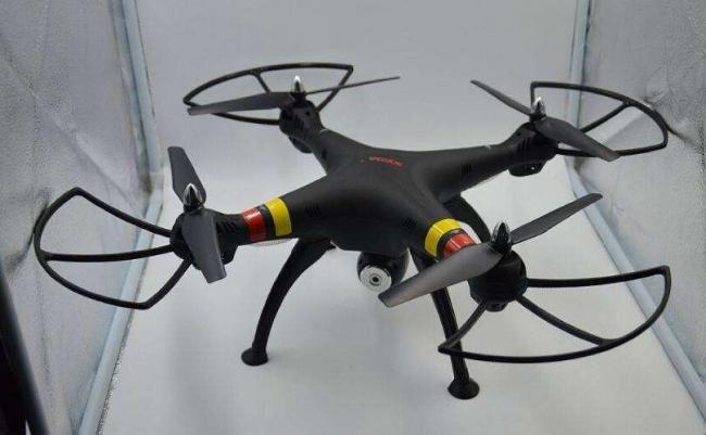 Syma-X8W-FPV-WiFi-Real-Time-2-4G-4ch-6-Axis-with-2MP-RC-Quadcopter-RC-810x500.jpg