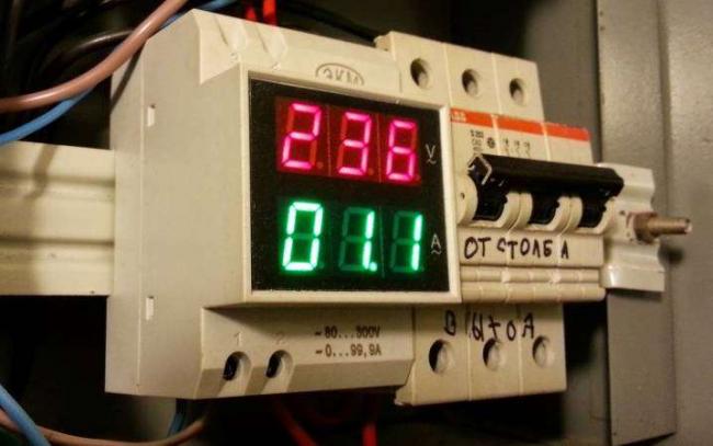 voltmetry-na-din-rejku-raznovidnosti-marki-vybor-pravila-montazha-5.jpg