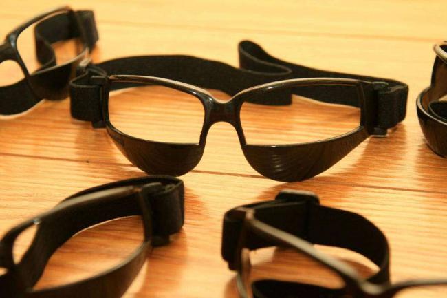 basketball-glasses-h1.jpg