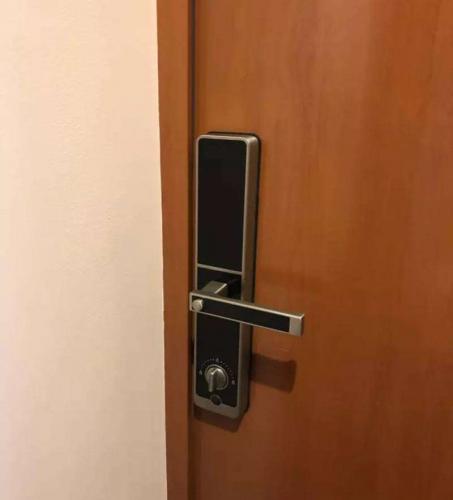 xiaomi-aqara-smart-door-lock.jpg